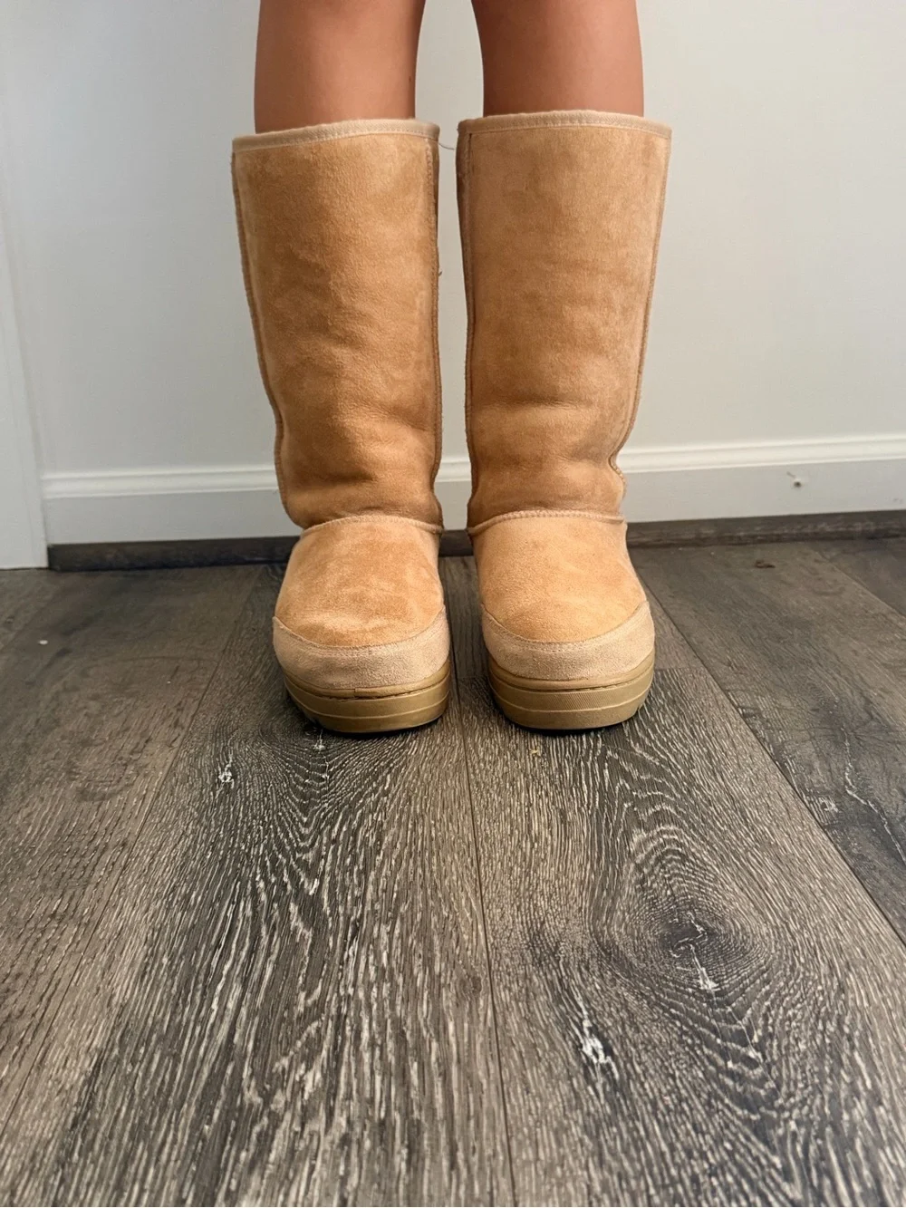UGG Classic Tall Suede Winter Boot in Tan size 9